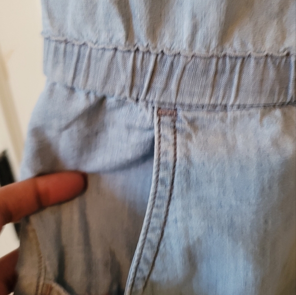 NWOT Levi's Light Blue Denim Short Sleeve Shorts Romper - Picture 3 of 6